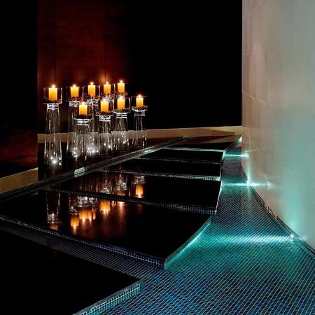 Marriott Executive Apartments Al Jaddaf, Дубай Екстериор снимка The Sky Bar