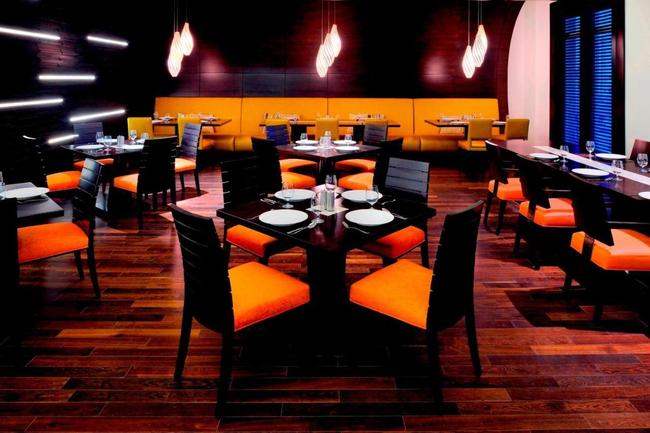 Marriott Executive Apartments Al Jaddaf, Дубай Екстериор снимка The interior of a typical restaurant