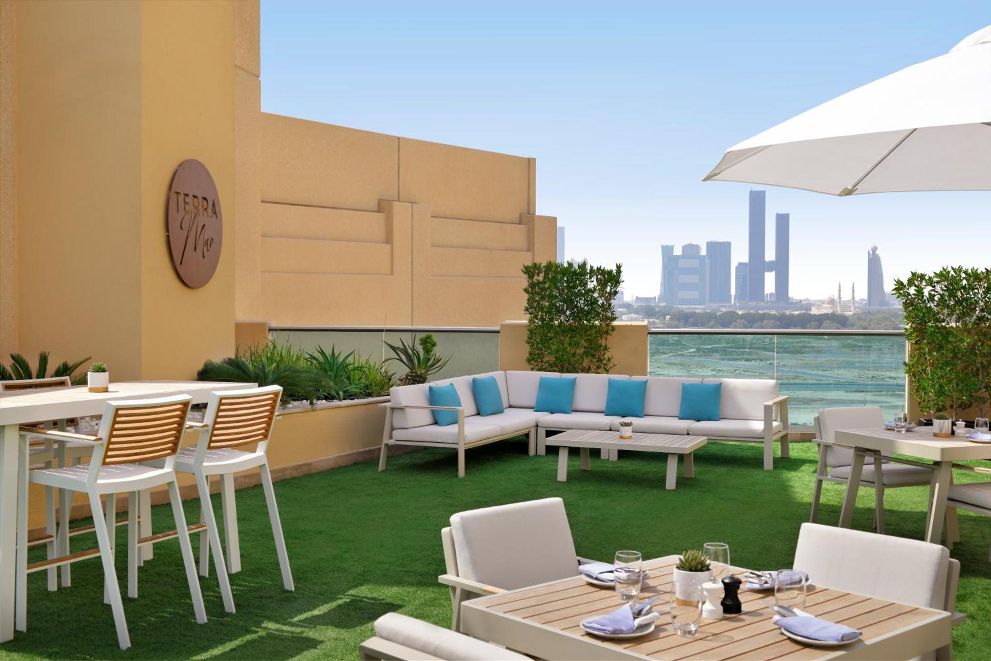 Marriott Executive Apartments Al Jaddaf, Дубай Екстериор снимка The View