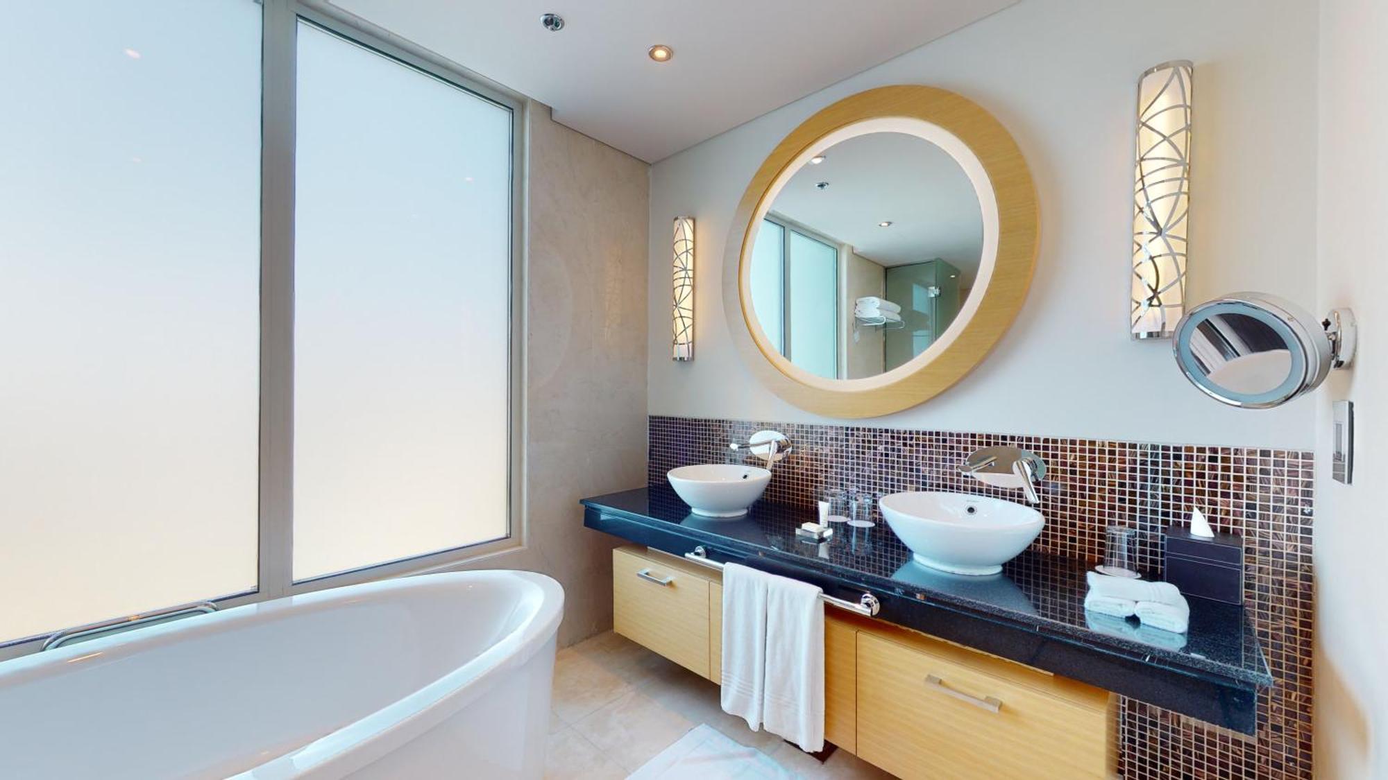 Marriott Executive Apartments Al Jaddaf, Дубай Стая снимка Bathroom