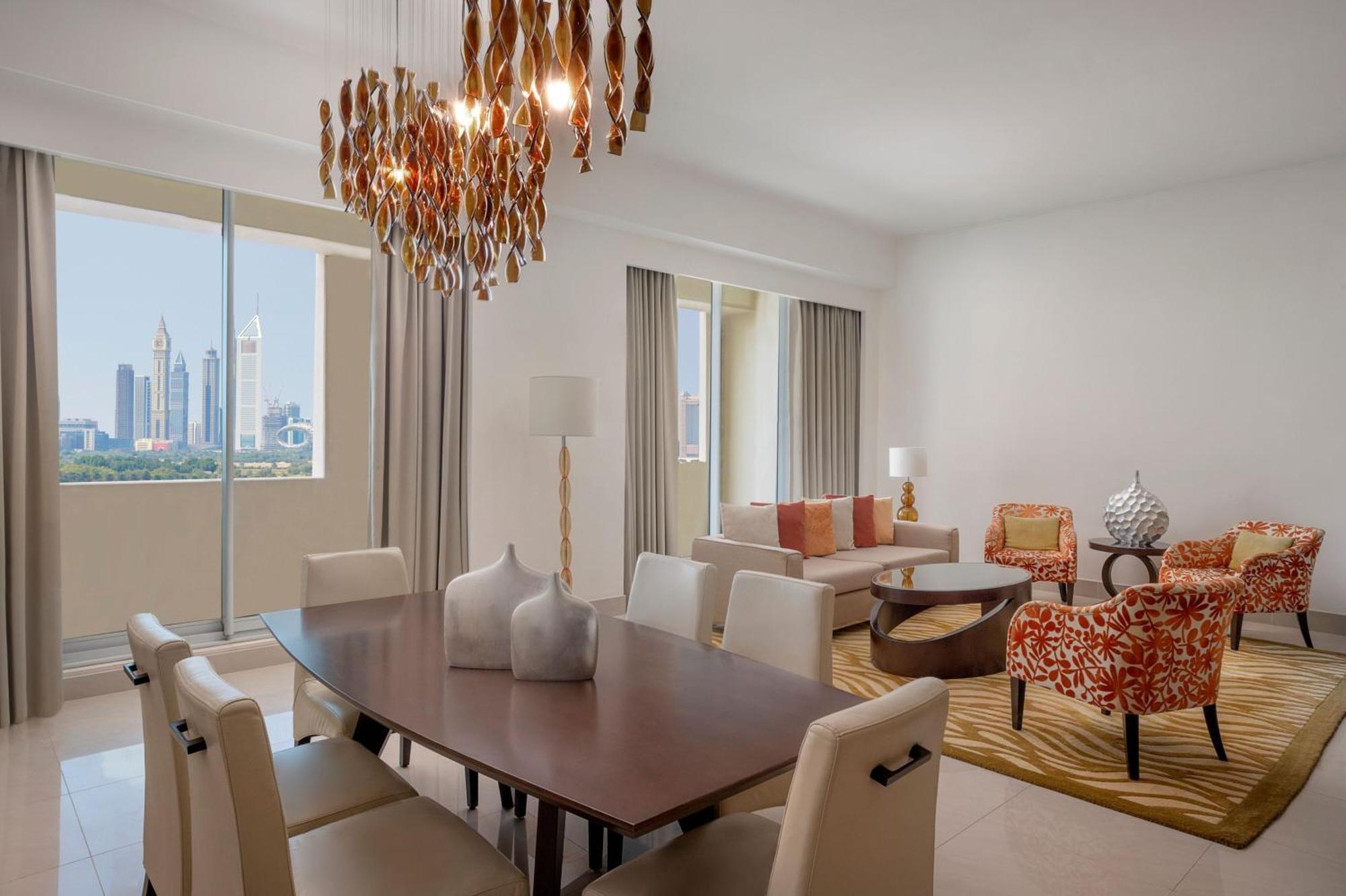Marriott Executive Apartments Al Jaddaf, Дубай Екстериор снимка A suite at the hotel