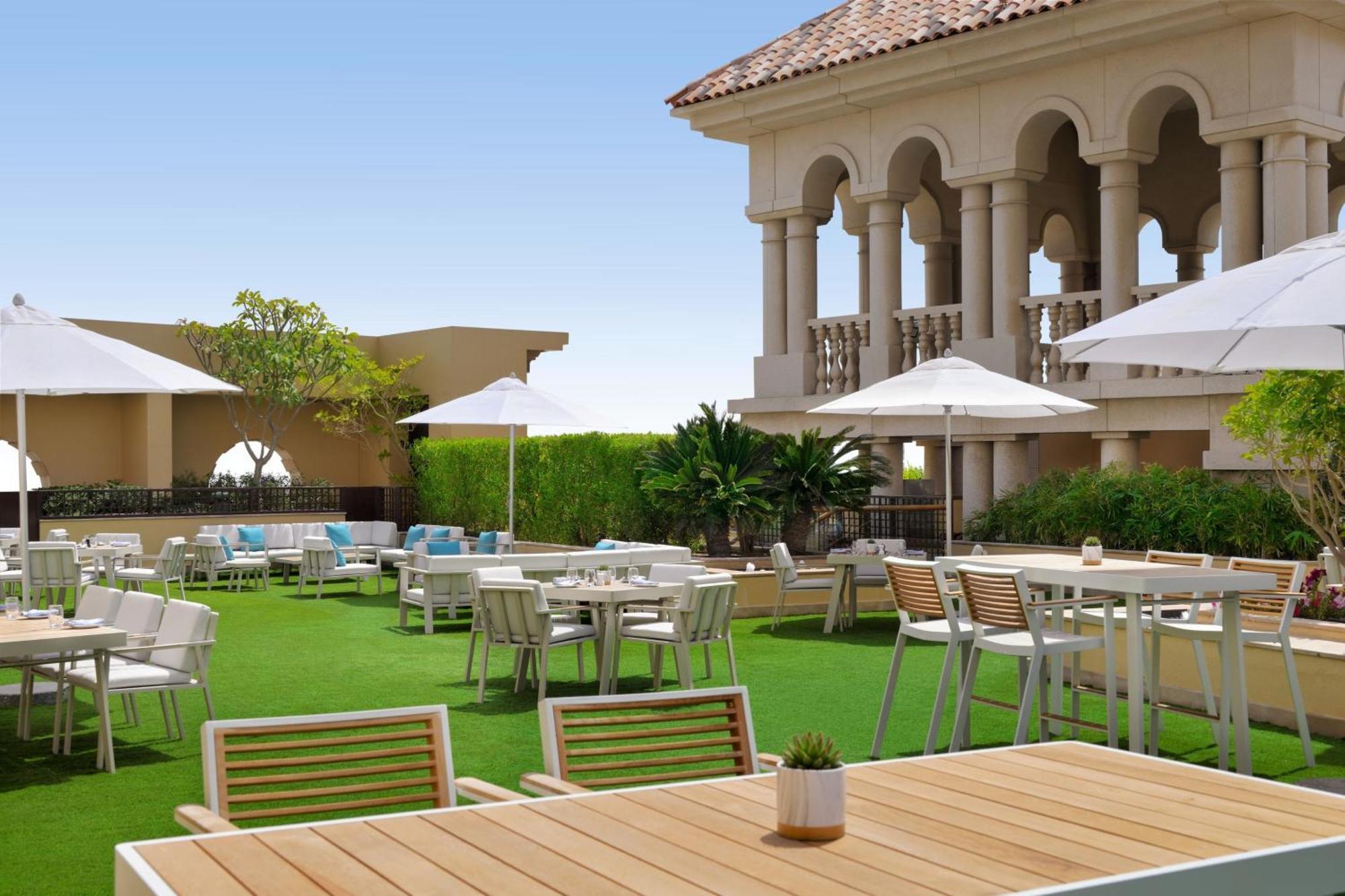 Marriott Executive Apartments Al Jaddaf, Дубай Екстериор снимка The Westin Awanti